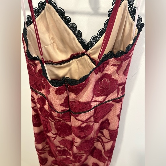 WORN ONCE- Alluring Dream Burgundy Floral Mesh Lace Trumpet Midi Dress - Picture 3 of 10
